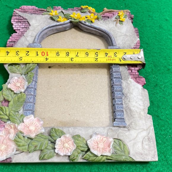 Vintage Floral Picture Frame, Handmade Tabletop, Wall Hanging Photo Frame - Picture 4 of 11